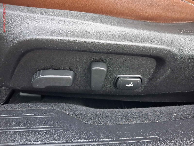 Subaru Outback (2020) 2.5i AWD, Executive, AT - fotka 14 z 19
