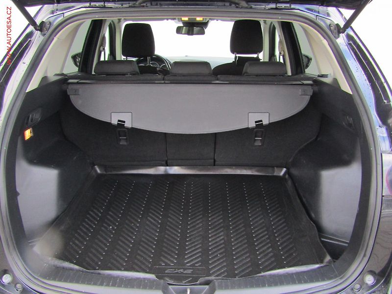Mazda CX-5 (2014) 2.0i 4x4, 1.maj, AT, navi - fotka 7 z 18