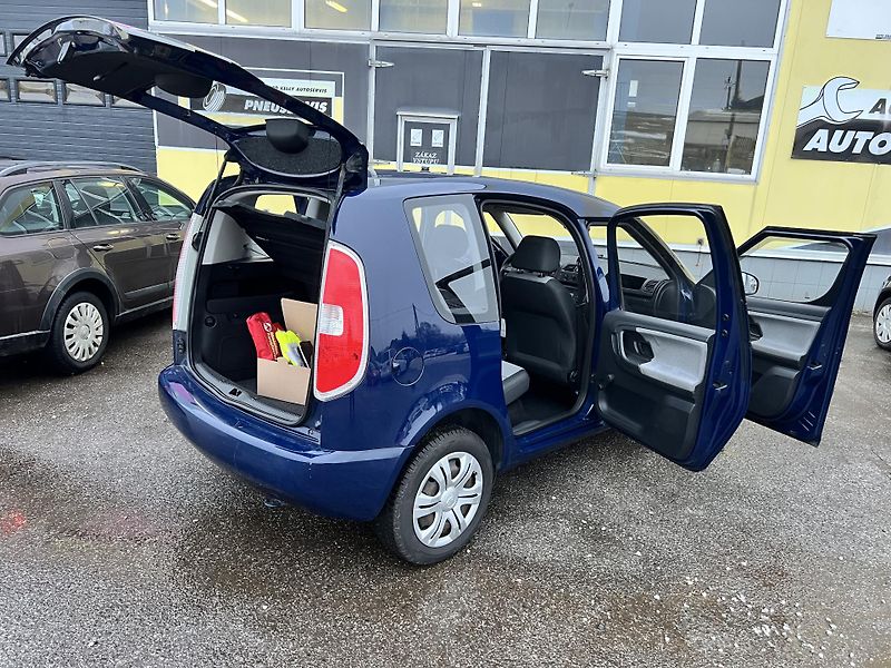 Škoda Roomster 1.6TDI 66KW,KLIMA,ESP,1MAJ - fotka 28 z 43