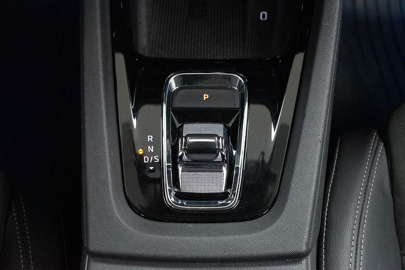 Škoda Octavia 1.5TSI REZERVACE - fotka 24 z 47
