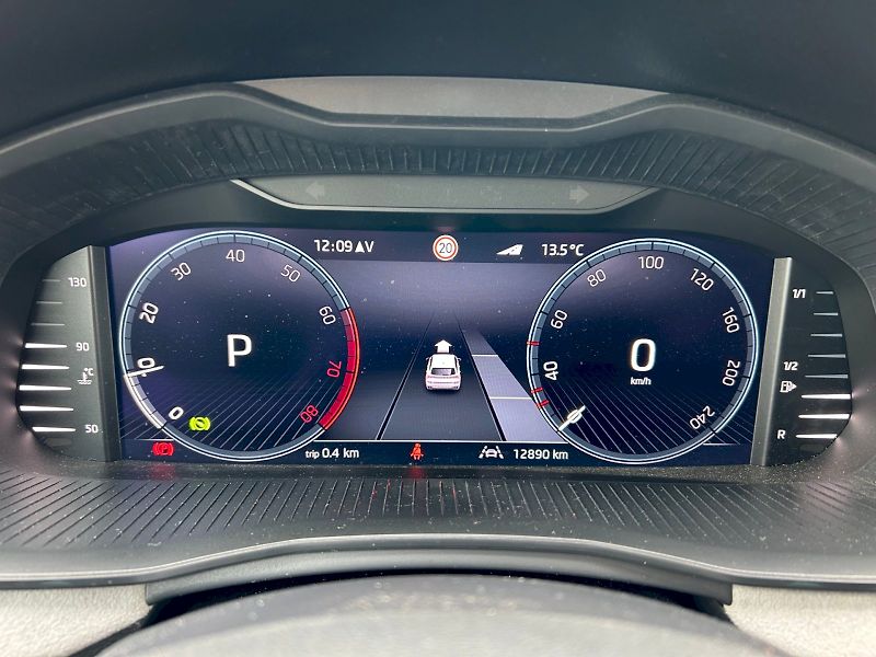 Škoda Kamiq (2026) Top Selection 1.5 TSI 110 kW D - fotka 20 z 35