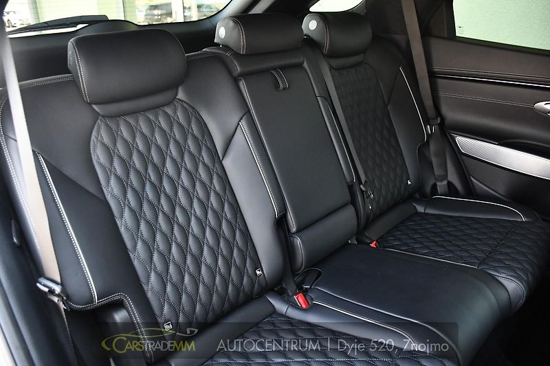 Genesis GV70 2.5T AWD AT8 SPORT LINE - fotka 20 z 58