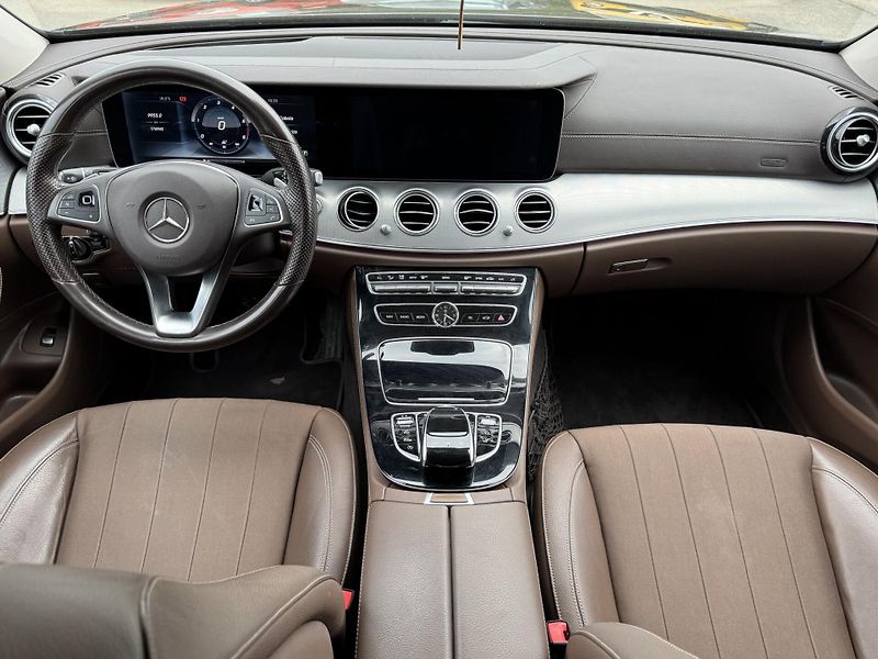 Mercedes-Benz Třídy E - fotka 5 z 14