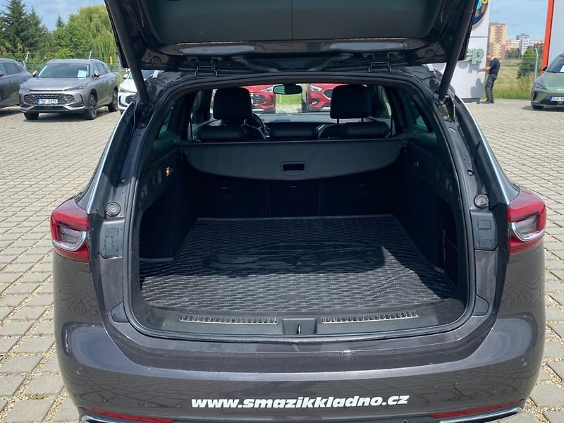 Opel Insignia (2021) SPORTS TOURER 2,0 (147kW) Aut. - fotka 9 z 30