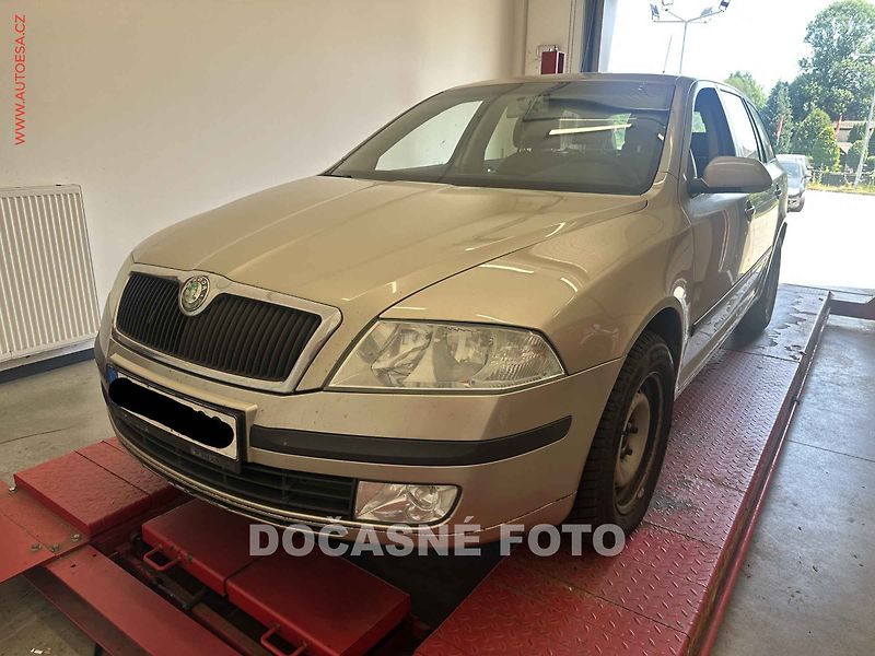 Škoda Octavia (2005) 1.9TDi, AC, výhřev sed - fotka 1 z 3