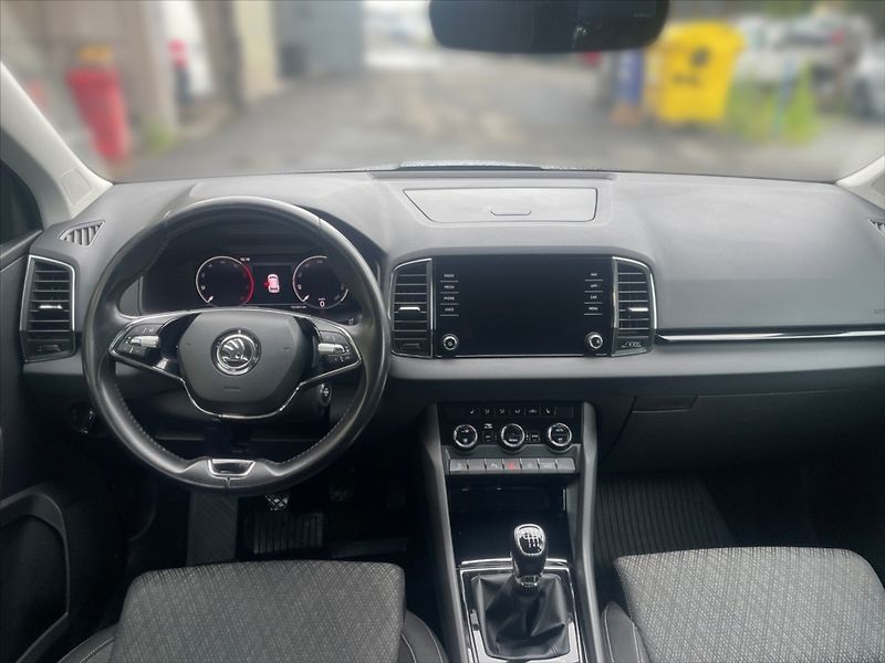 Škoda Karoq 2,0 TDI 85 Style - fotka 9 z 11