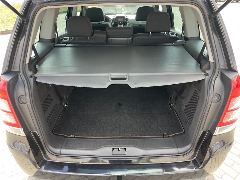 Opel Zafira 1,6 i 16V 85kw 7míst Tažné TOP - fotka 9 z 34