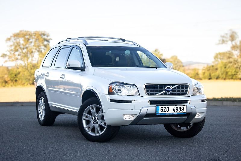Volvo XC90 - fotka 3 z 26