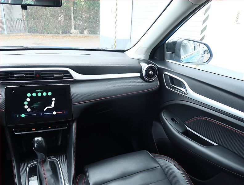 MG ZS (2022) 1.0 Turbo, Automat, Serv.kniha - fotka 8 z 23