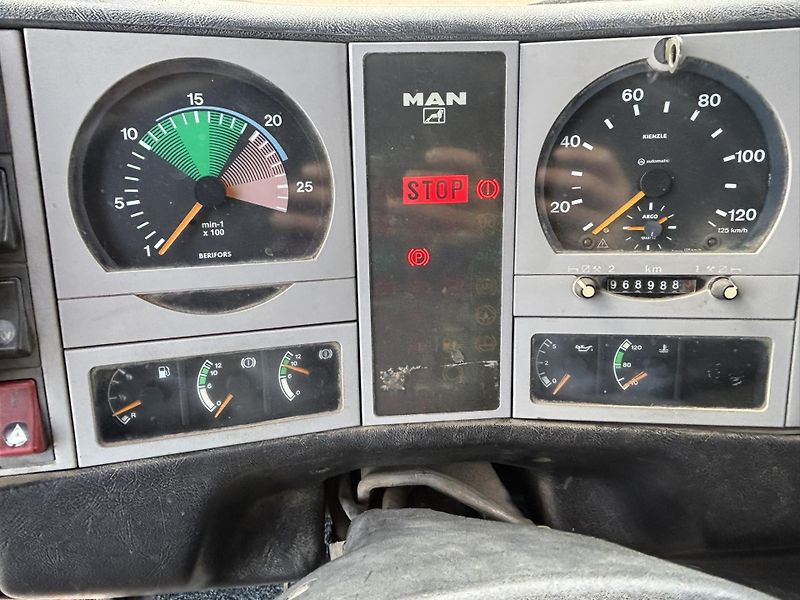 MAN 26.414 6x2 RETARDÉR EURO 2 - fotka 24 z 25
