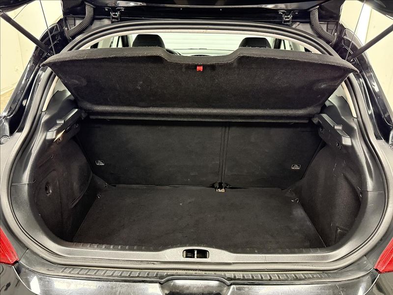 Peugeot 308 1,4 16V VTi 95 HP Comfort Pack - fotka 24 z 24