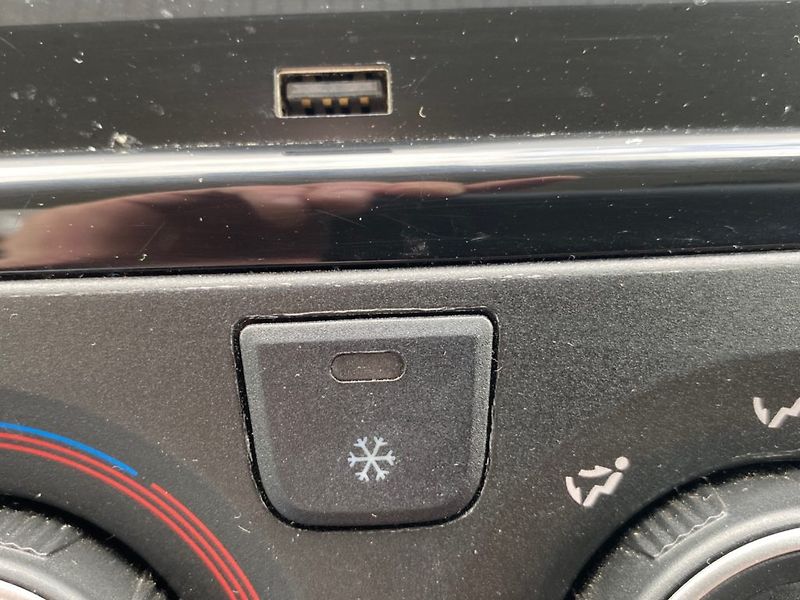Opel Movano (2023) VAN L3H2 2.2D (103kW/140k) MT6 - fotka 19 z 25