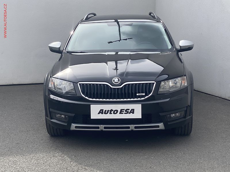 Škoda Octavia (2015) 2.0 TDi 4x4, ČR, servis - fotka 2 z 17