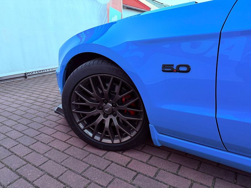 Ford Mustang 5.0 GT Manuál - fotka 6 z 23