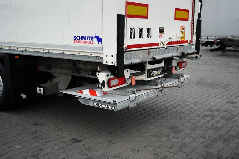 Schmitz (2020) IZOTERMA + WINDA / XL / ROLETA - fotka 22 z 24