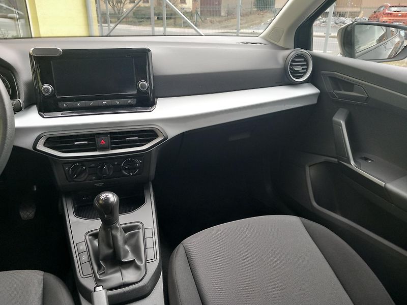 Seat Ibiza (2022) 1.MAJ. SERVISKA  ODPOČET ! - fotka 24 z 42