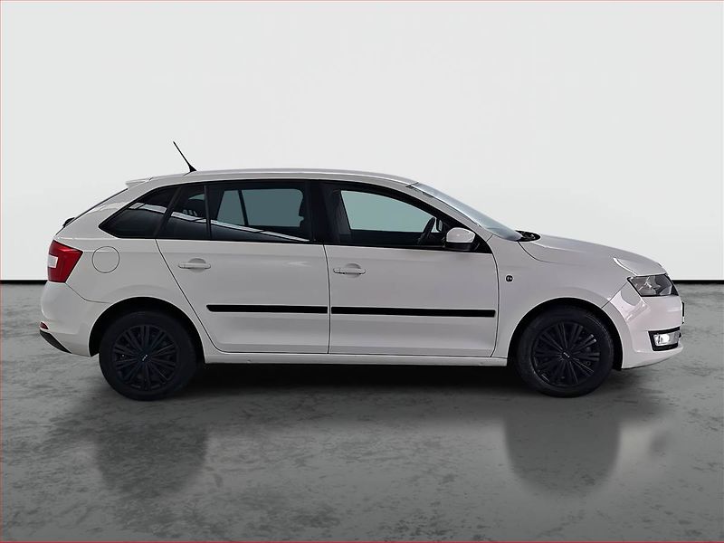 Škoda Rapid (2014) Spaceback 1.2 TSI, Tempomat - fotka 6 z 15