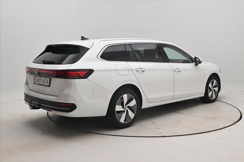 Volkswagen Passat 2,0 TDI 110 kW DSG Business Zá - fotka 5 z 32