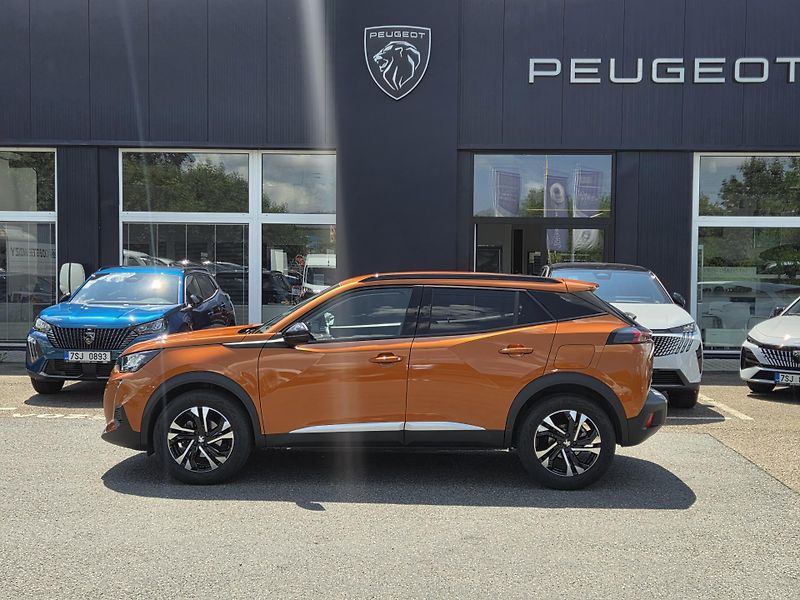 Peugeot 2008 (2022) 1.2 PT 100 ALLURE PACK MAN6 - fotka 2 z 27