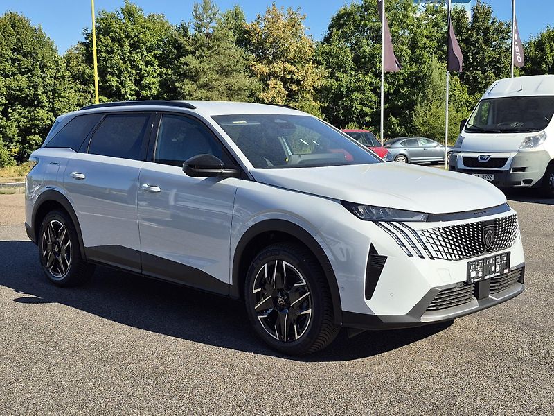 Peugeot 5008 (2026) BUSINESS Hybrid 145 e-DCS6 - fotka 7 z 25