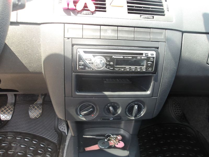 Škoda Fabia 1,2i 47 kW Koup v ČR! - fotka 10 z 20