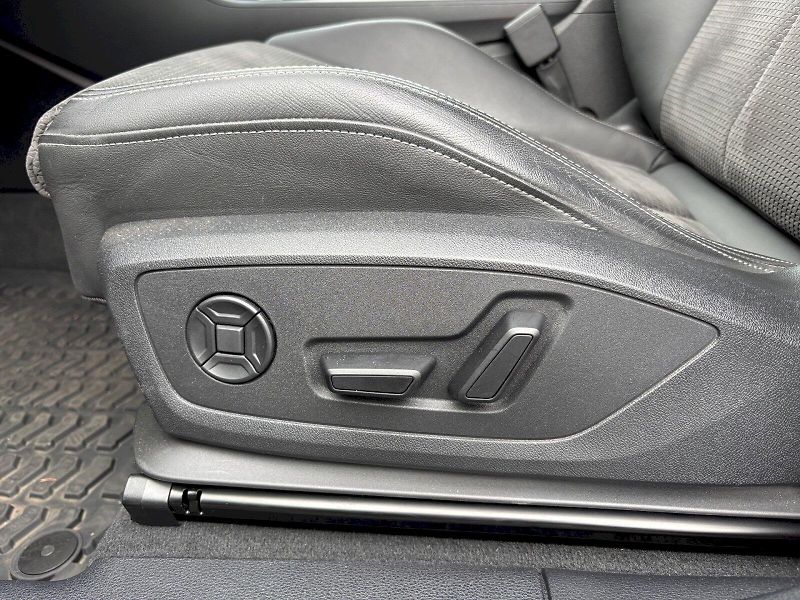 Audi Q3 (2021) Sportback S LINE 45 TFSI 180 K - fotka 26 z 28