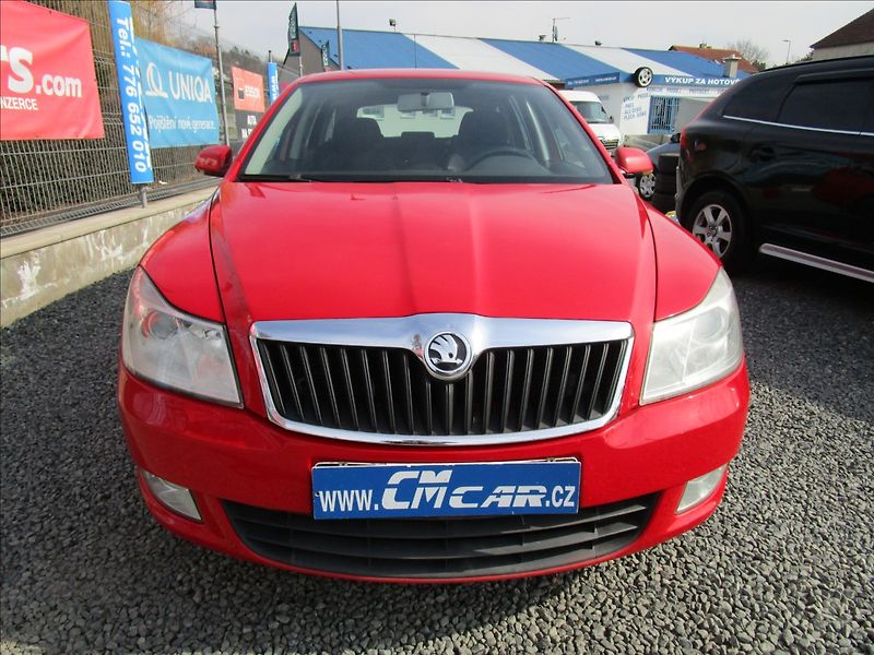 Škoda Octavia Combi 1.9TDi Ambiente, Klima - fotka 2 z 41