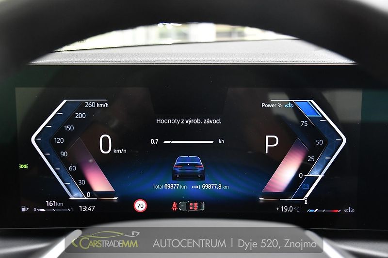 BMW Řada 3 320D xDrive TAŽNÉ ČR 1.M - fotka 33 z 57
