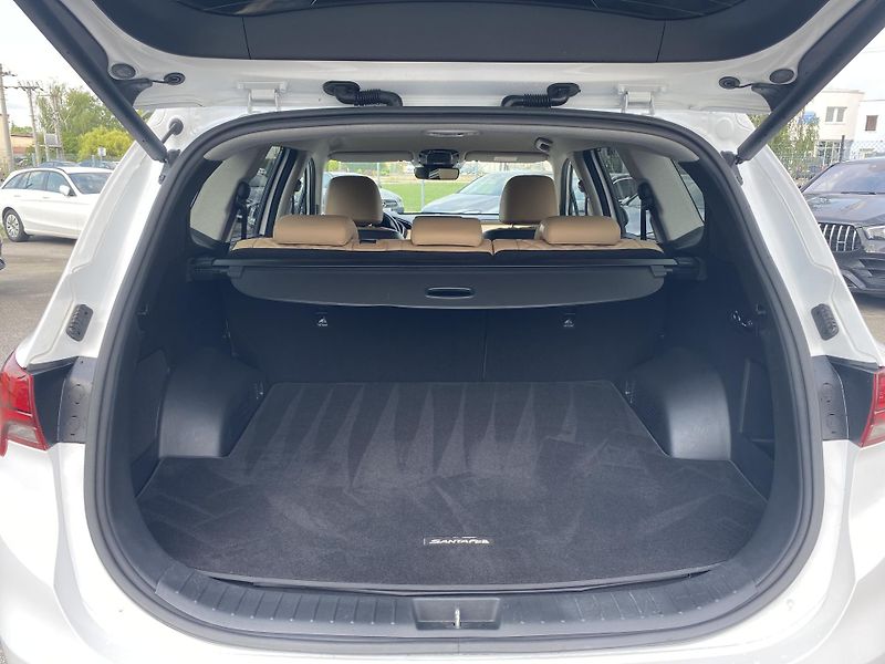 Hyundai Santa Fe Premium - fotka 17 z 27