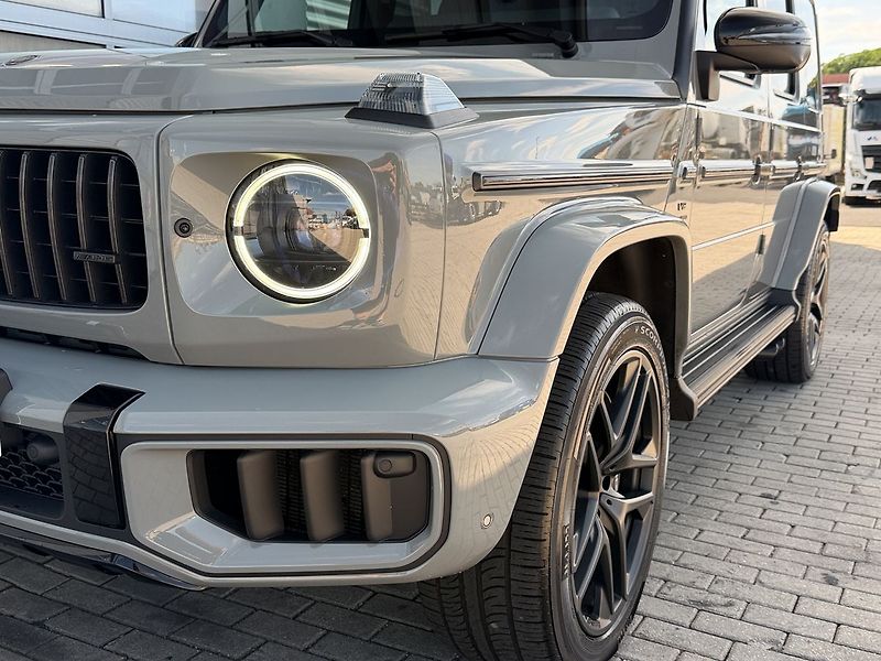 Mercedes-Benz Třídy G 63 AMG MANUFAKTUR, SUPERIOR - fotka 9 z 44