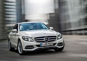 Střední třída - Mercedes- Benz třídy C
