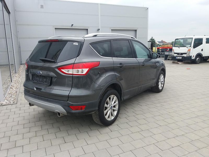 Ford Kuga 2.0TDCi,110kW,TAŽNY,SERV.KNÍŽK - fotka 5 z 18