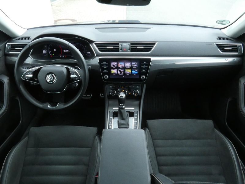 Škoda Superb (2023) Scout 2.0 TDI 147KW DSG 4x4 - fotka 16 z 30