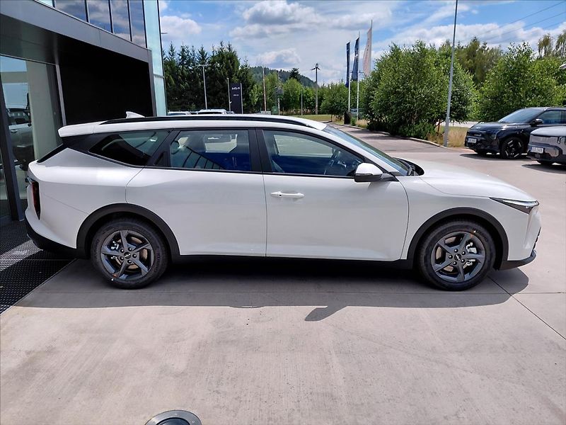 Kia K4 (2026) 1,0   T-GDI SW SPIN - fotka 4 z 15
