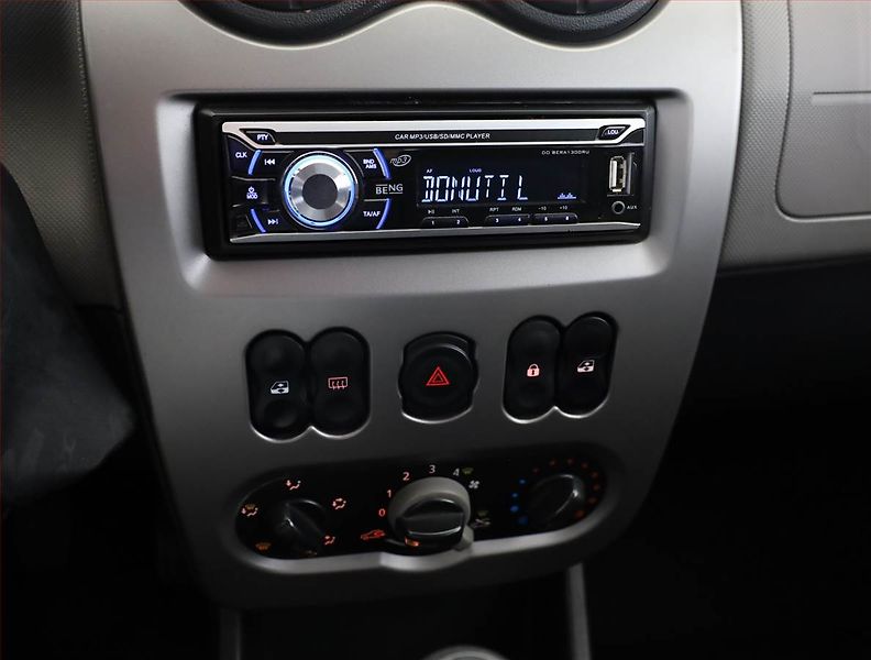 Dacia Sandero (2011) 1.2 16V, po STK, zamluveno - fotka 9 z 15