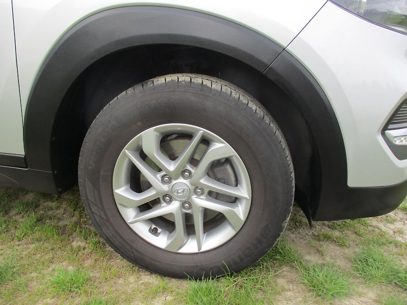 Hyundai Tucson 1.6 GDi 99kW*70tkm*KRÁSNÝ STAV - fotka 23 z 41