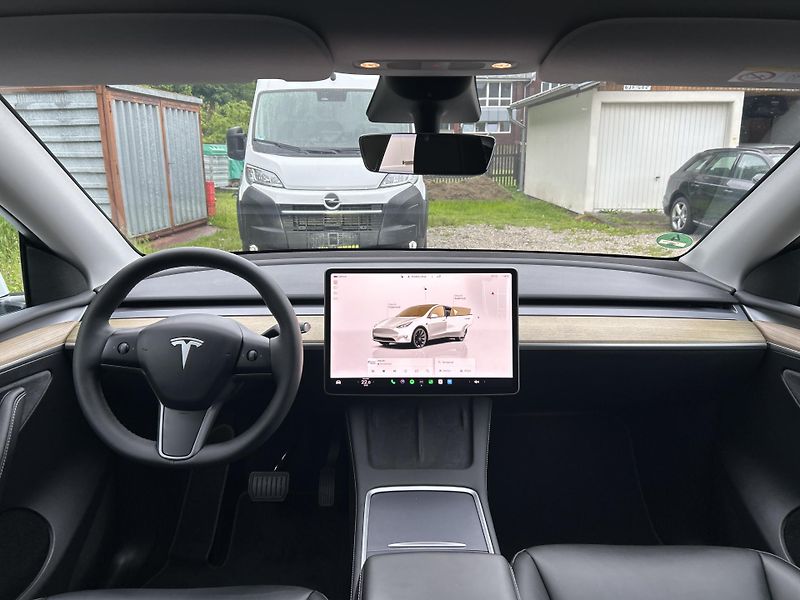 Tesla Model Y LONG RANGE DUAL MOTOR  TZ 92% - fotka 10 z 56