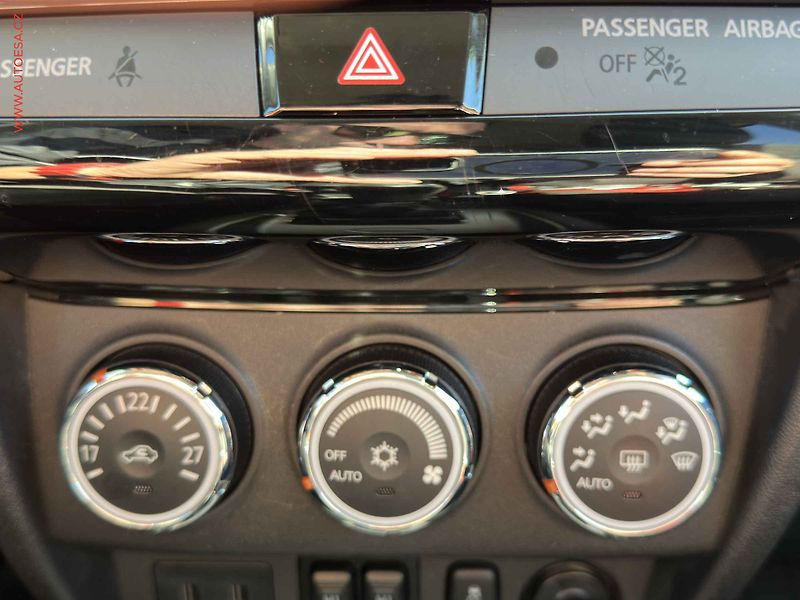 Mitsubishi ASX (2018) 1.6MIVEC, 2.maj,ČR, Xenon - fotka 17 z 20