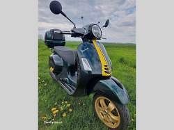 Vespa GTS Super 300 Rosso Coraggioso.