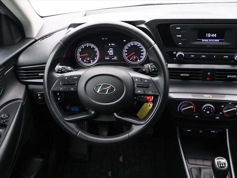 Hyundai Bayon 1,2 i 62kW Comfort CZ - fotka 18 z 32