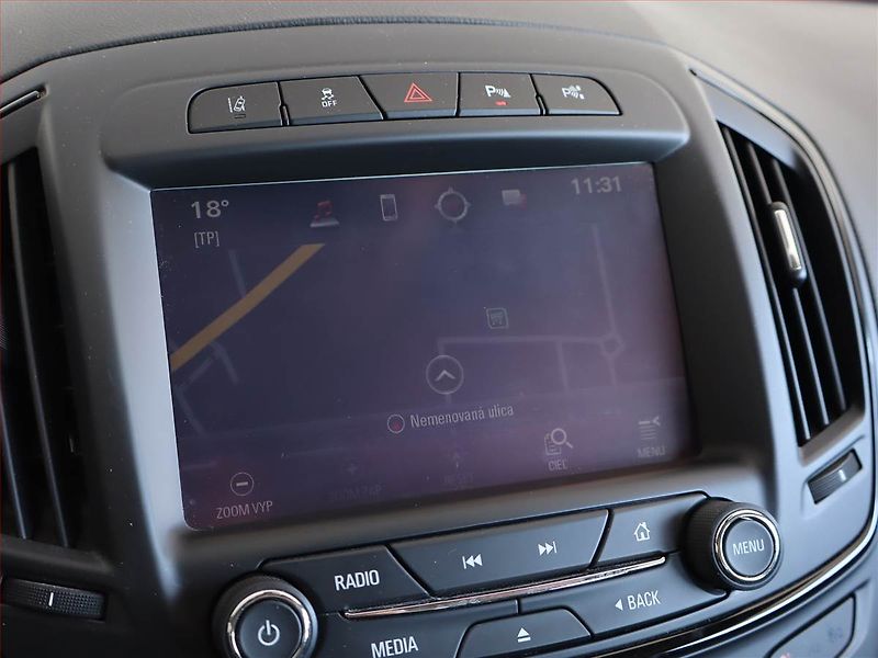 Peugeot 2008 (2021) Allure 1.2 PureTech, Automat - fotka 13 z 23