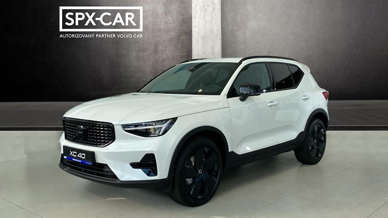 Volvo XC40 (2026) PLUS BLACK EDITION, B4 FWD, 14 - fotografie inzerátu