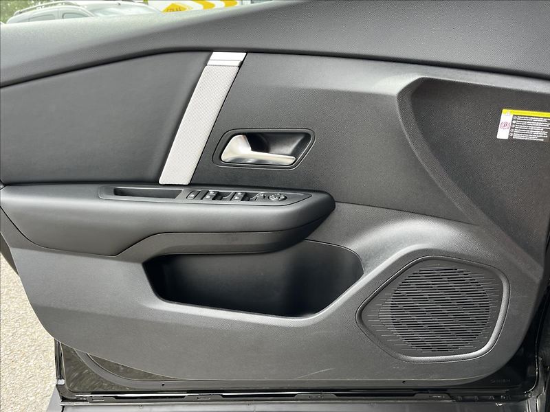 Citroën C4 1,2   MAX EAT8 - fotka 21 z 23