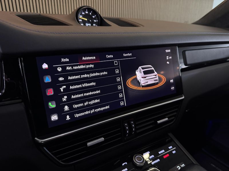 Porsche Cayenne Turbo GT PCCB Burmester Záruka - fotka 37 z 44