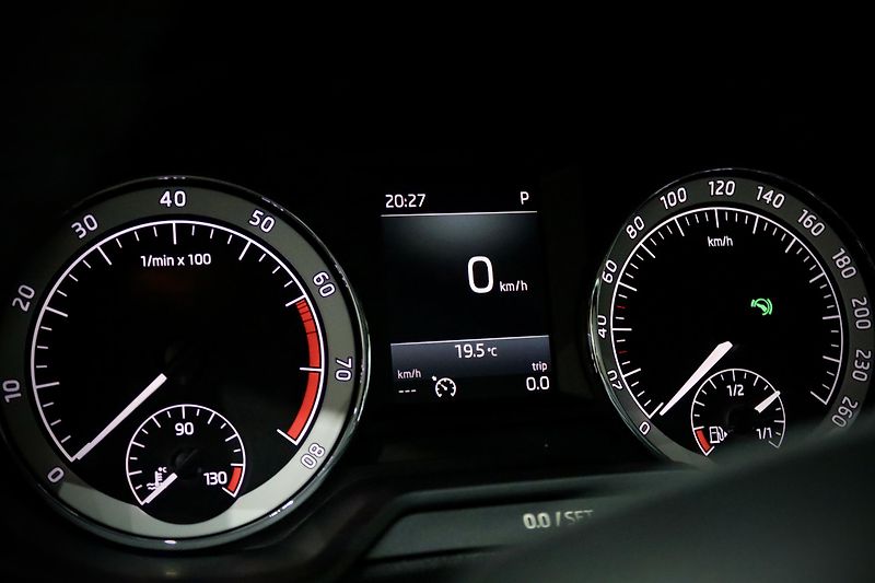 Škoda Octavia 3 FL Combi 1.4 TSI 110 kW DSG - fotka 24 z 31