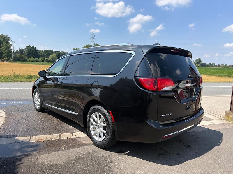 Chrysler Pacifica (2020)  3,6 Pentastar RU L Kůže 2020 - fotka 3 z 20
