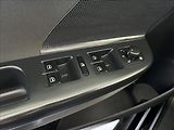 Volkswagen Golf 1,6   TDI,SERVISKA,2.MAJITEL - náhled 10