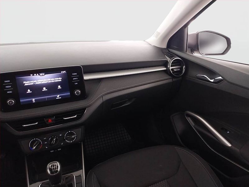 Škoda Fabia (2023) Style 1.0 TSI, Serv.kniha - fotka 8 z 23