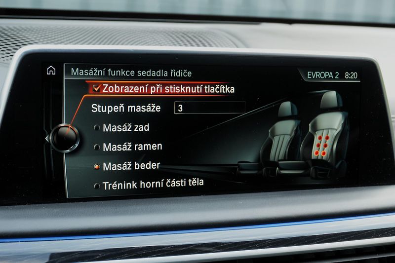 BMW Řada 7 740d xDrive, Laser, Ventilace - fotka 25 z 42