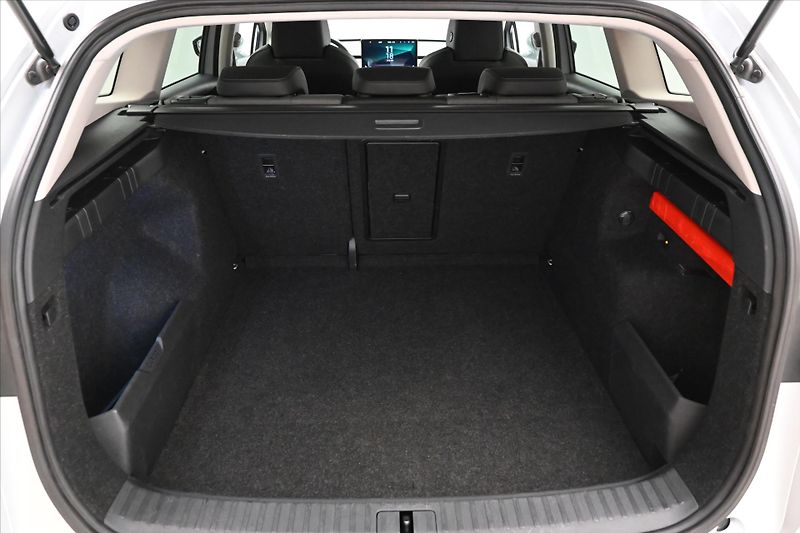 Škoda Enyaq iV 60 132 kW SoH 89% Záruka až - fotka 10 z 32